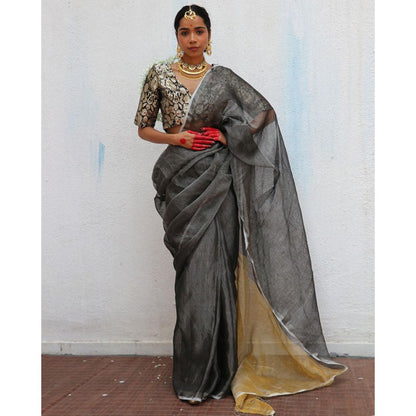 Chidiyaa Chandni Raatein Charulata Handwoven Linen Zari Saree with Unstitched Blouse