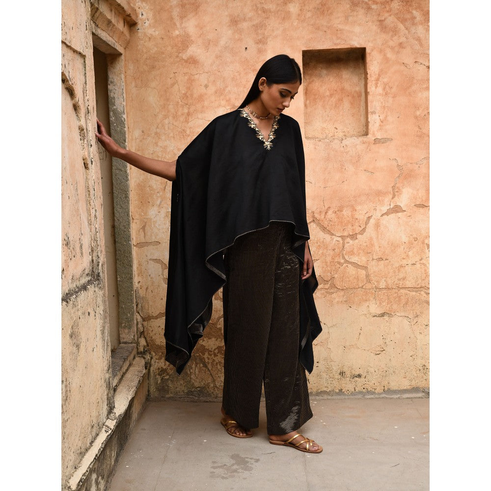 DEEPTHEE Black Cape