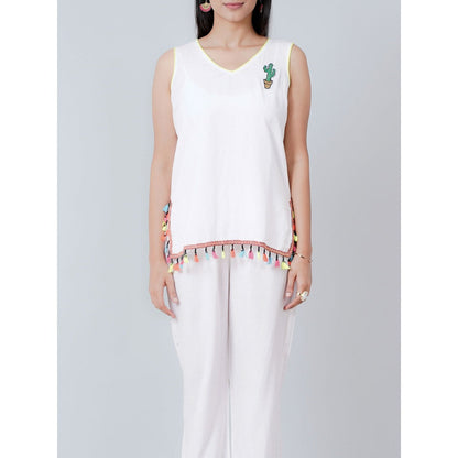 First Resort by Ramola Bachchan White Summer Top with Pants (Set of 2)