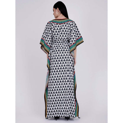 First Resort by Ramola Bachchan Black And White Triangle Geometric Print Full Length Kaftan