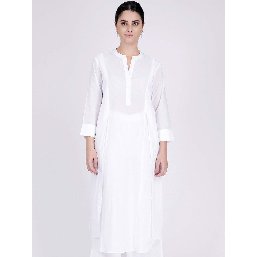 First Resort by Ramola Bachchan White Straight Kurta