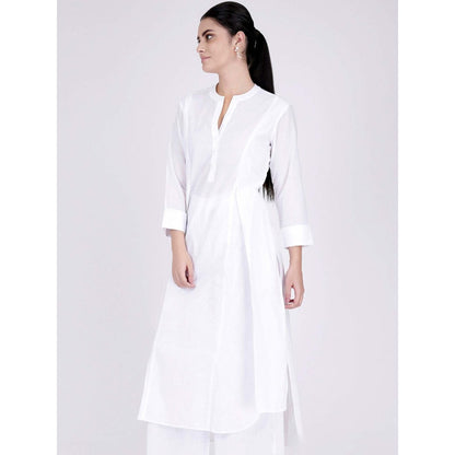 First Resort by Ramola Bachchan White Straight Kurta