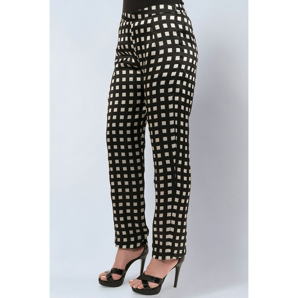 First Resort by Ramola Bachchan Ivory and Black Floral Combination Print Co-Ord (Set of 2)