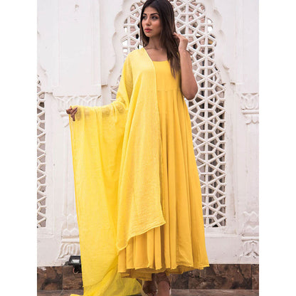 Gulabo Jaipur Noori Yellow Cotton Rayon Kurta With Pyjama & Lurex Dupatta (Set of 3)