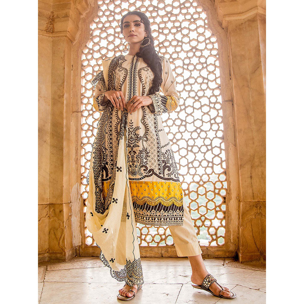 Gulabo Jaipur Nusrat Offwhite Kurta (Set of 4)