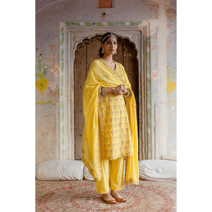 Gulabo Jaipur Sweta Yellow Kurta (Set of 3)