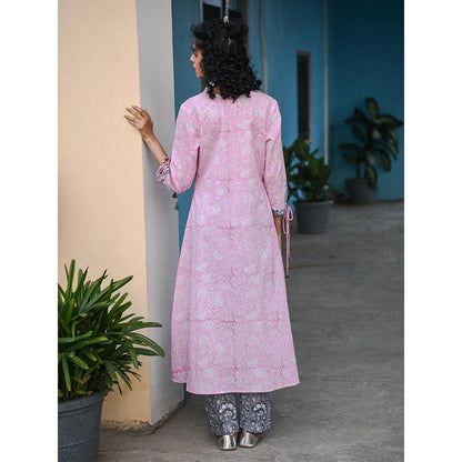Gulaal Ahe Kurta