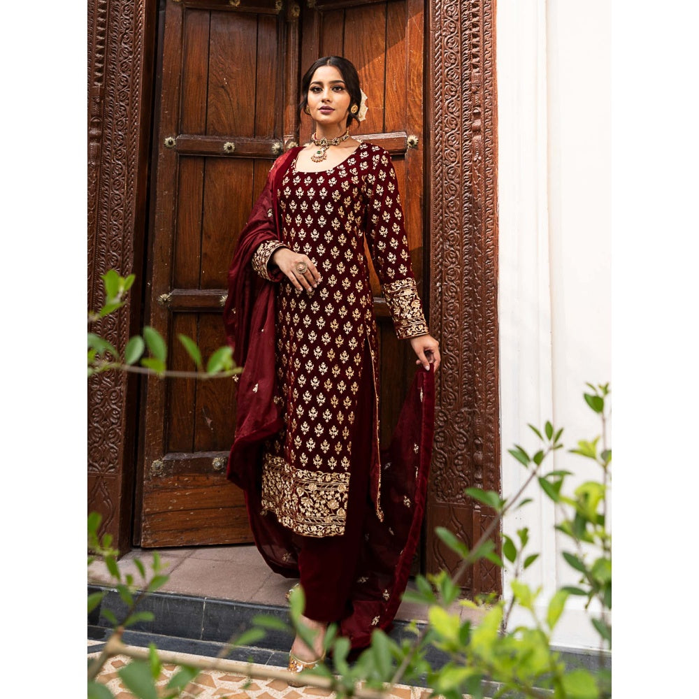 House Of Muher Elana Red Suit Set (Set of 3)