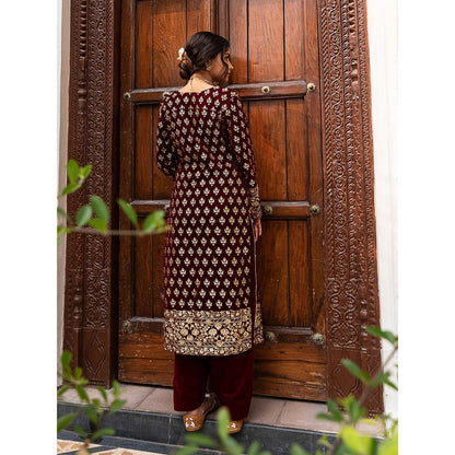 House Of Muher Elana Red Suit Set (Set of 3)