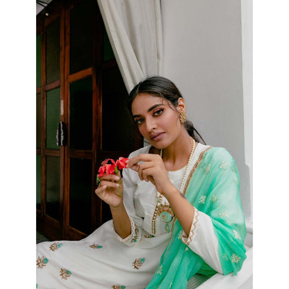 House Of Muher Zubina Off White Suit Set (Set of 3)
