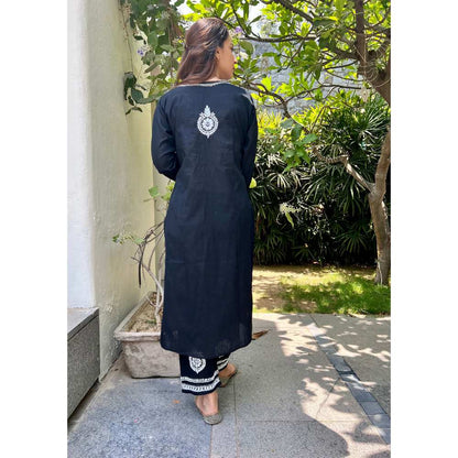 House of Chikankari Soha Chikankari Cotton Straight Kurta (Set of 2)