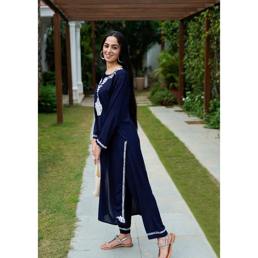 House Of Chikankari Karima Chikankari Rayon Straight Kurta (Set of 2)