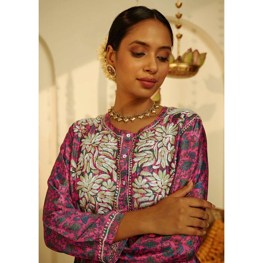 House of Chikankari Pink Zehna Chikankari Crepe Straight Short Kurta with Pant (Set of 2)