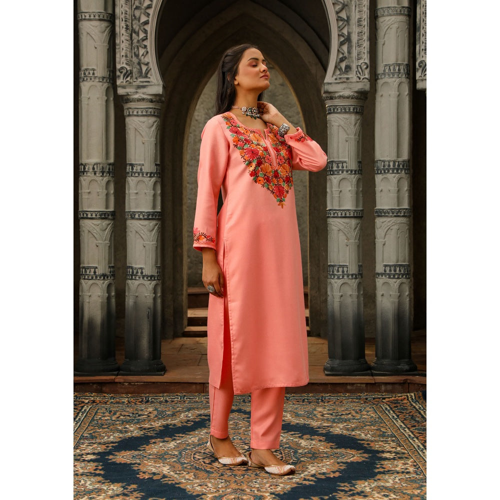 House of Chikankari Kasmira Aari woollen Straight Kurta with Pant (Set of 2)