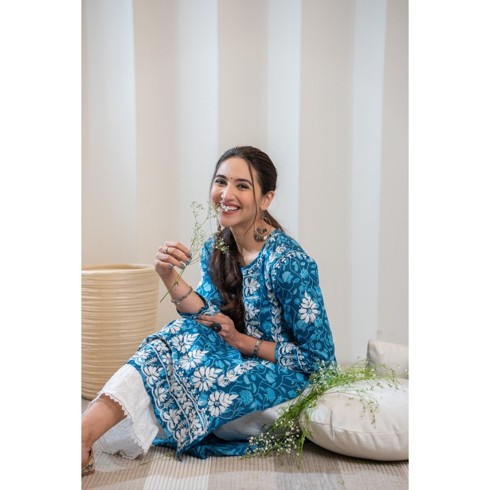 House of Chikankari Ambar Chikankari Mulmul Straight Kurta