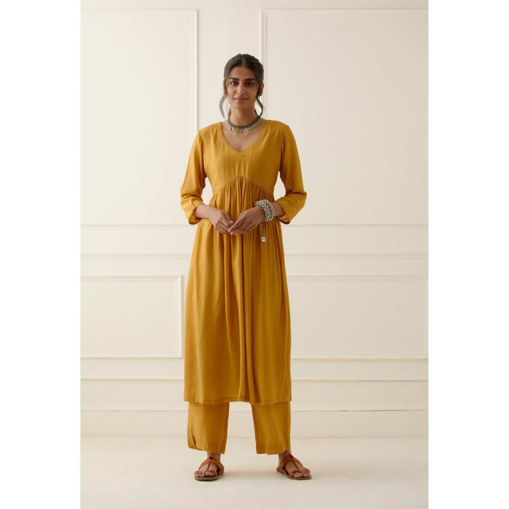 Ikshita Choudhary Yellow Mustard Kurta with Lace Detailing