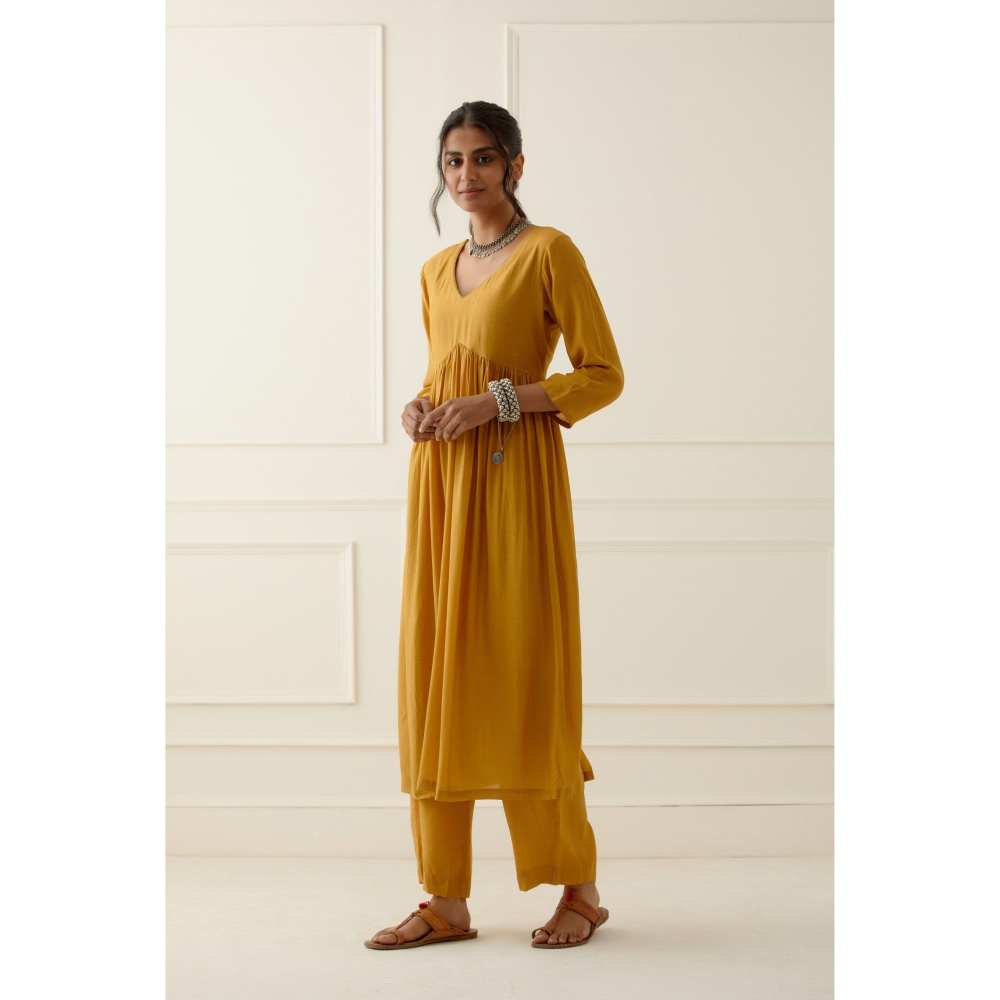 Ikshita Choudhary Yellow Mustard Kurta with Lace Detailing