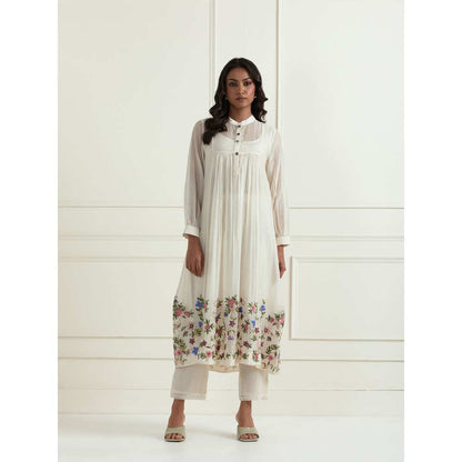 Ikshita Choudhary White Hand Embroidered Chanderi Kurta with Pants (Set of 2)