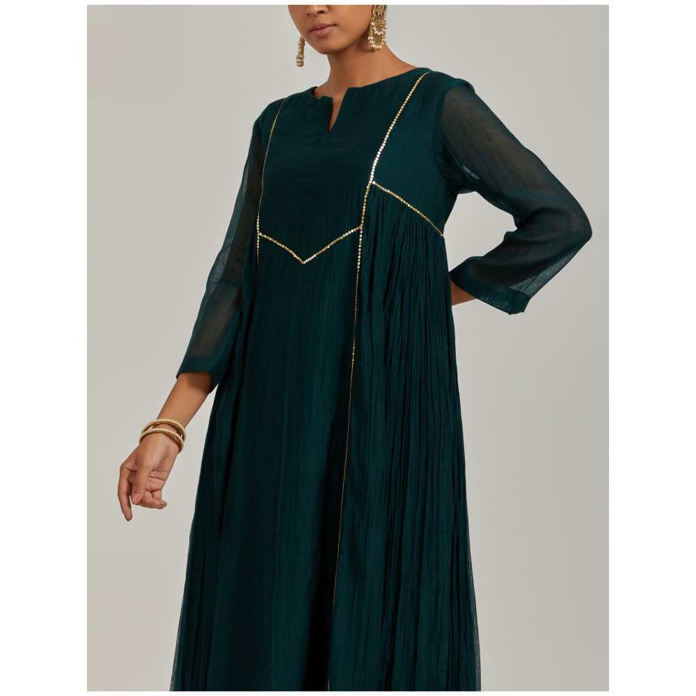 Ikshita Choudhary Green Kurta (Set of 2)