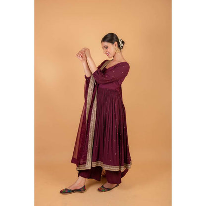 Ikshita Choudhary Maroon Kurta (Set of 2)