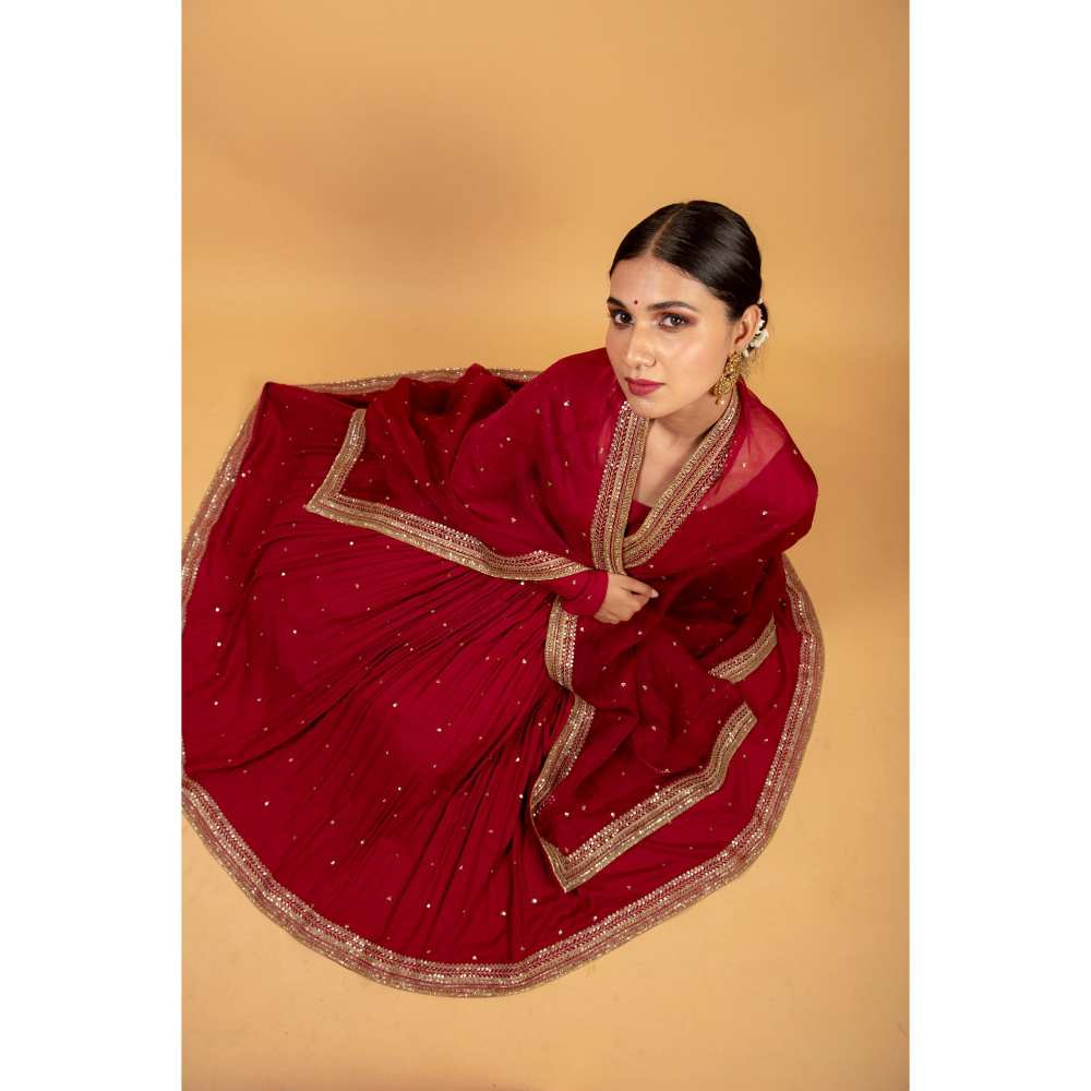 Ikshita Choudhary Red Kurta (Set of 2)