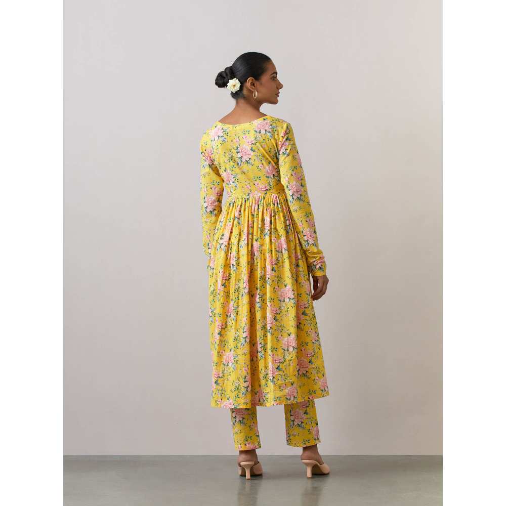 Ikshita Choudhary Yellow Cotton Printed Kurta With Pants (Set of 2)