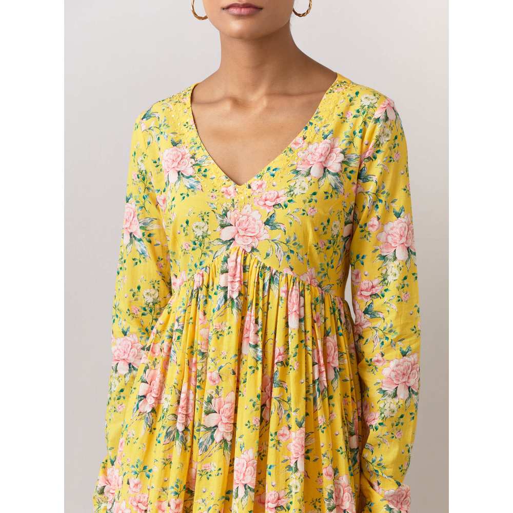 Ikshita Choudhary Yellow Cotton Printed Kurta With Pants (Set of 2)