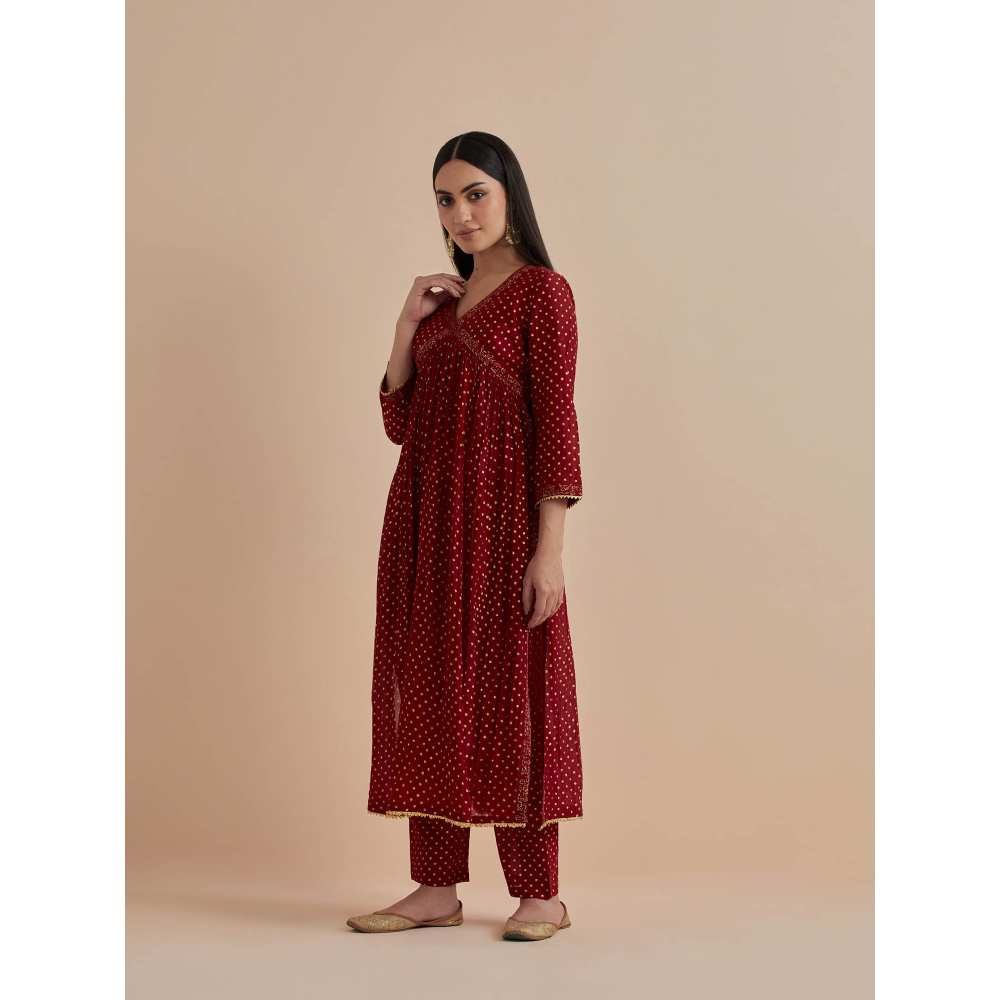 Ikshita Choudhary Red Printed Chanderi Kurta With Pants And Dupatta (Set of 3)