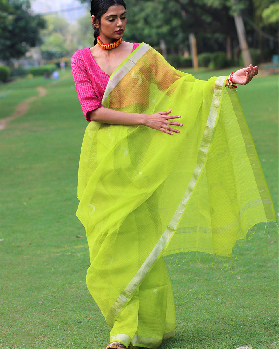 Chidiyaa Lime Green Handwoven Jamdani Silk Saree with Unstitched Blouse