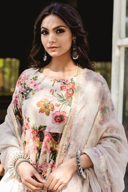 Soha Floral Set