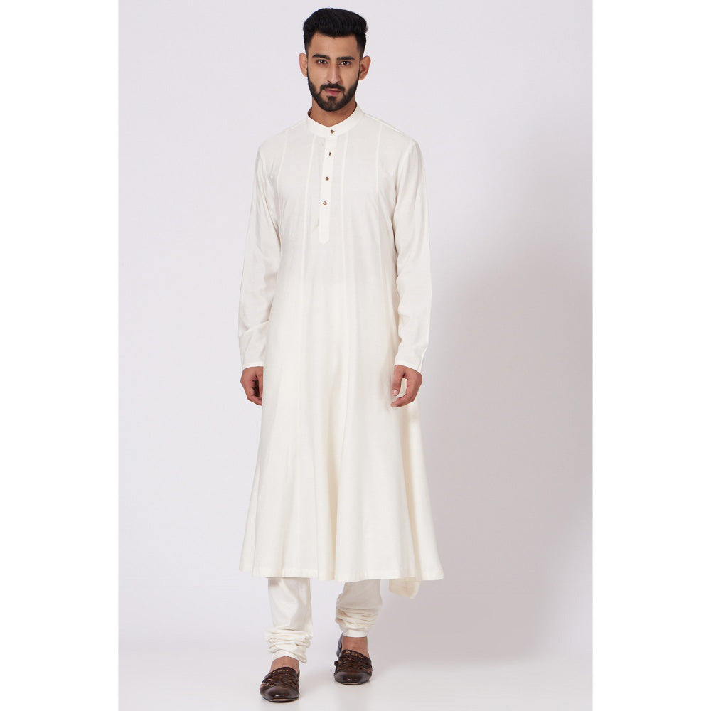 Jatin Malik Ivory Anarkali Kurta (Set of 2)