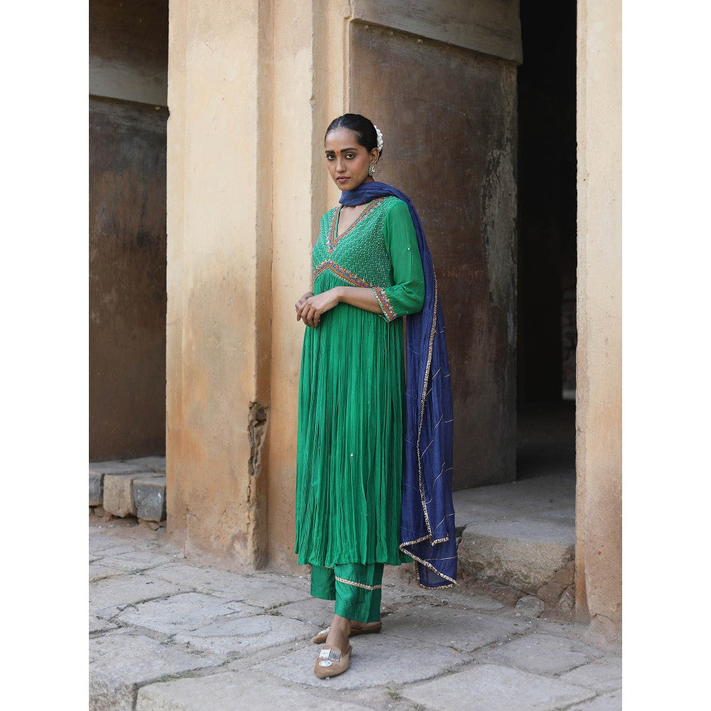 Label Kinjal Modi Fine Chanderi Kurta and Dupatta with Cupro Silk Pant-Green (Set of 3)