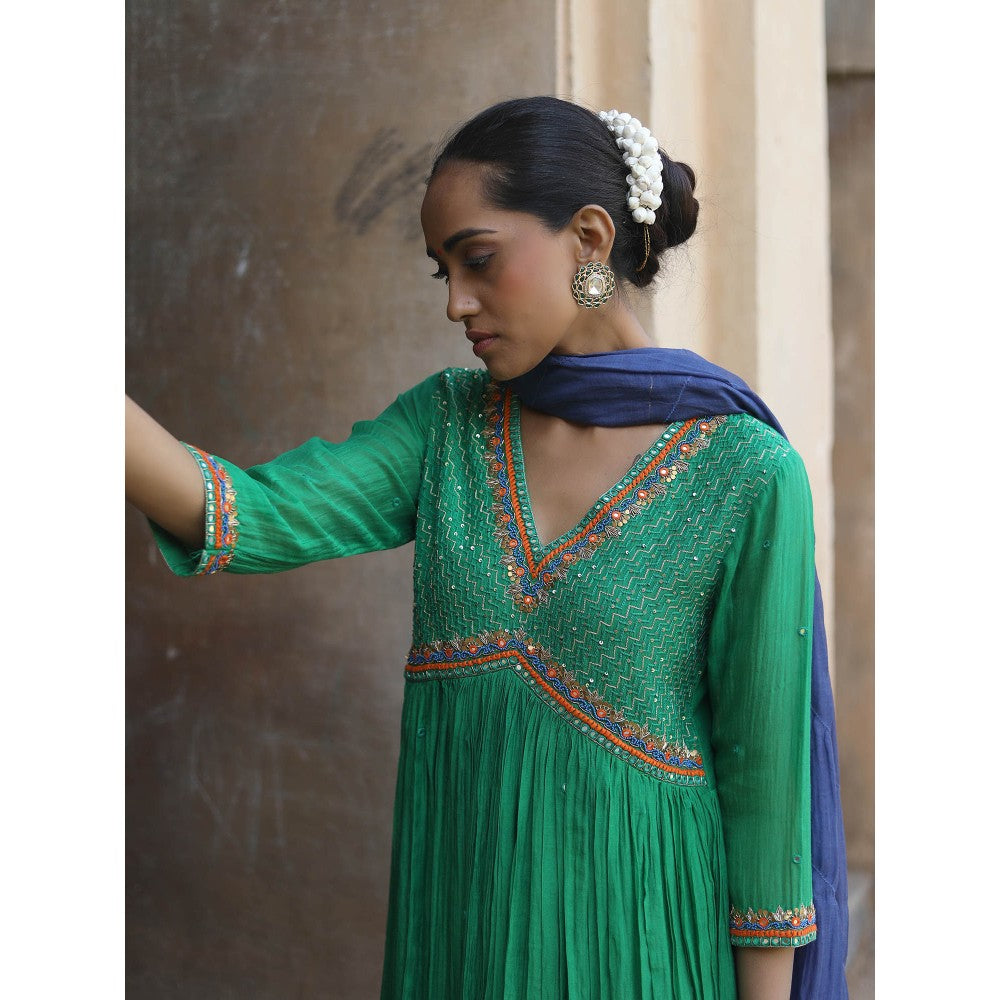 Label Kinjal Modi Fine Chanderi Kurta and Dupatta with Cupro Silk Pant-Green (Set of 3)