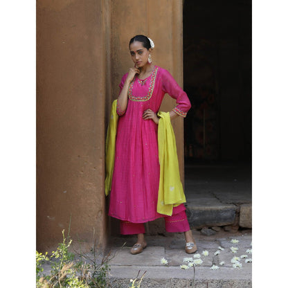 Label Kinjal Modi Fine Chanderi Kurta and Dupatta with Cupro Silk Pant-Pink (Set of 3)