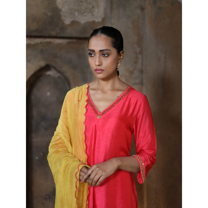 Label Kinjal Modi Fine Chanderi Kurta and Dupatta with Cupro Silk Pant-Pink (Set of 3)