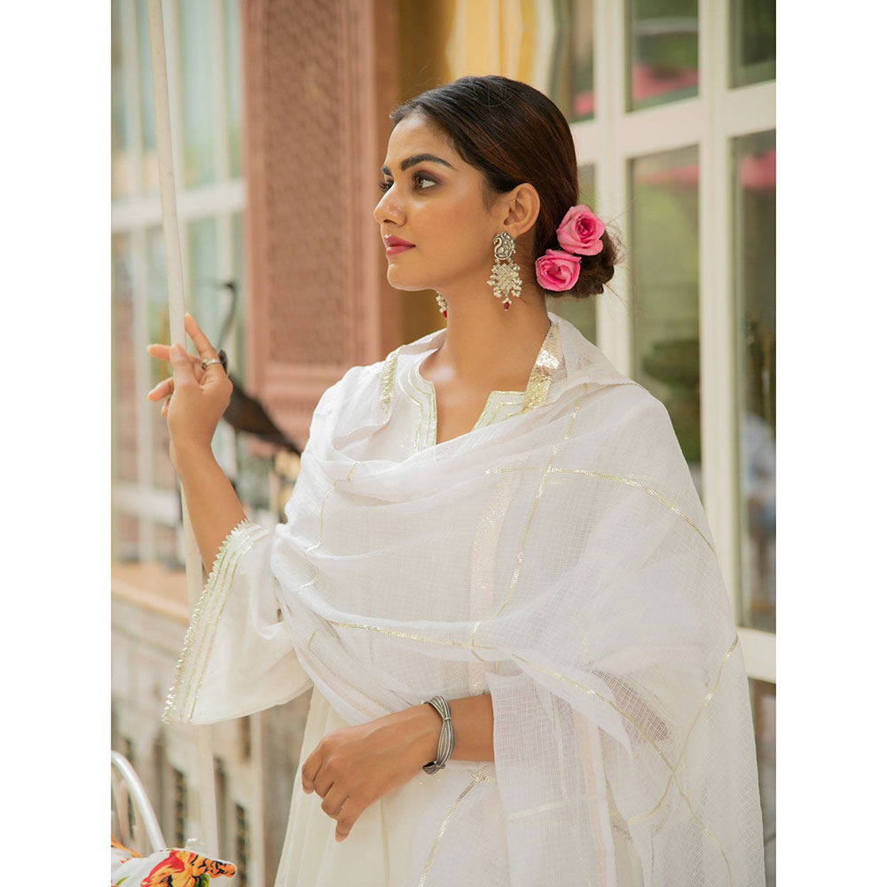 Maison Shefali Shwet Gota Work Kurta with Salwar and Dupatta (Set of 3)