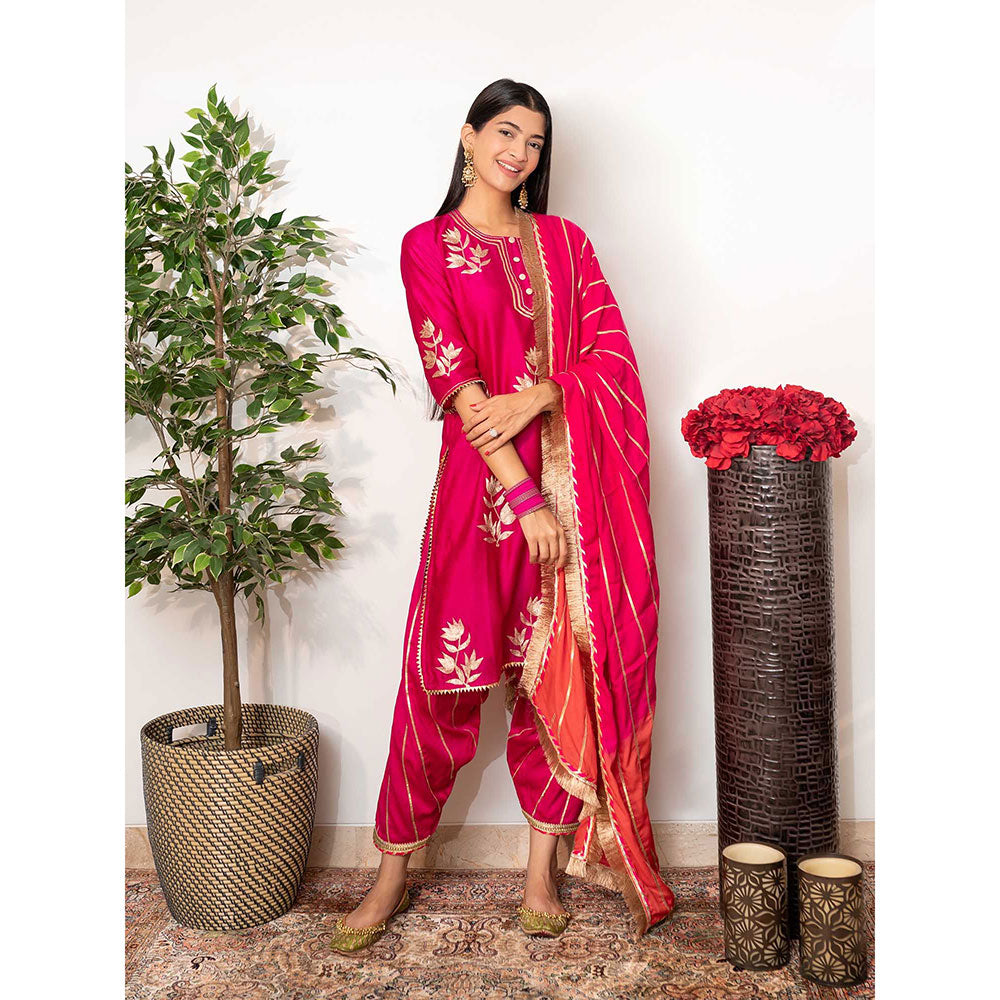 Maison Shefali Ulfat Surkh Chanderi Silk Kurta Salwar (Set of 3)