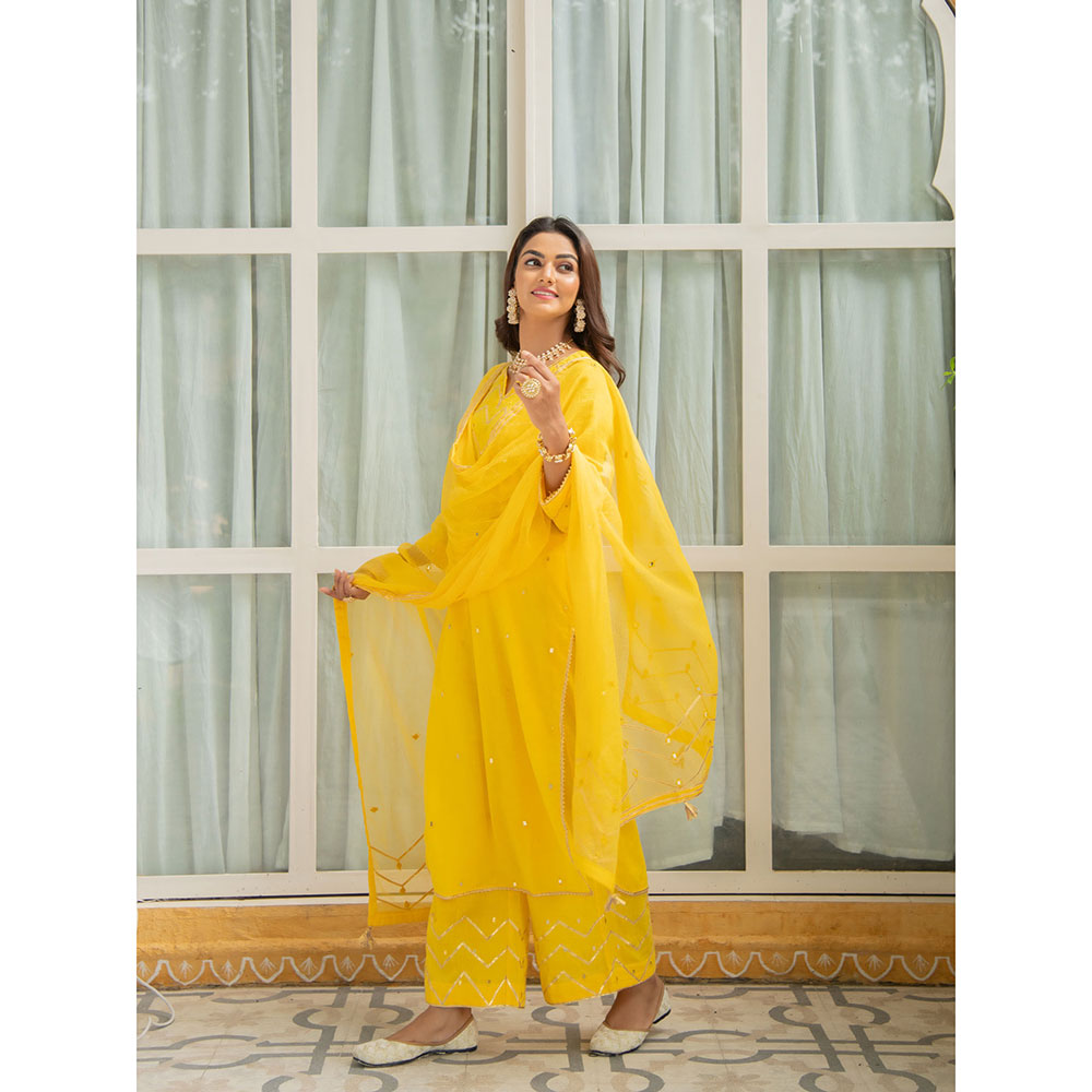 Maison Shefali Noor Haldi Gota Mirror Work Kurta (Set of 3)