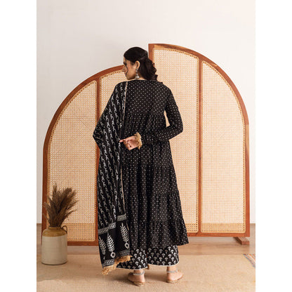 Maison Shefali Raat Rani Anarkali Pant And Dupatta (Set of 3)
