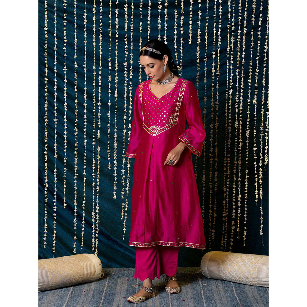 Maison Shefali Hunar Gulabi Kurta (Set of 3)