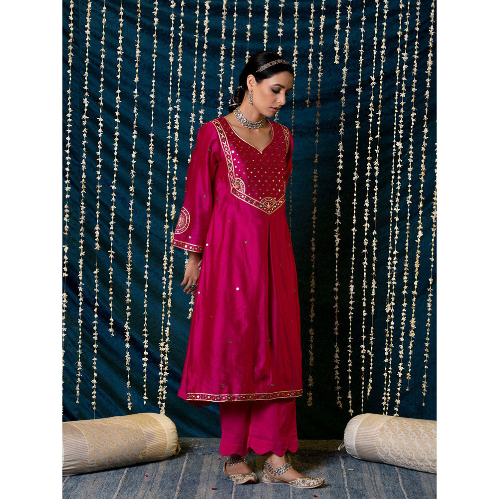 Maison Shefali Hunar Gulabi Kurta (Set of 3)