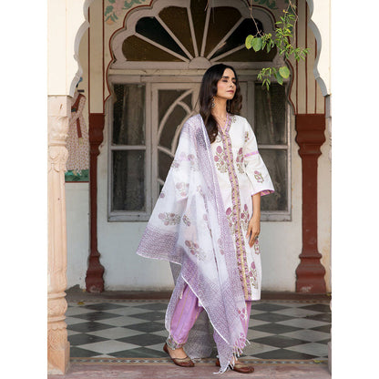 Maison Shefali Chaand Sehar Kurta Salwar With Dupatta (Set of 3)