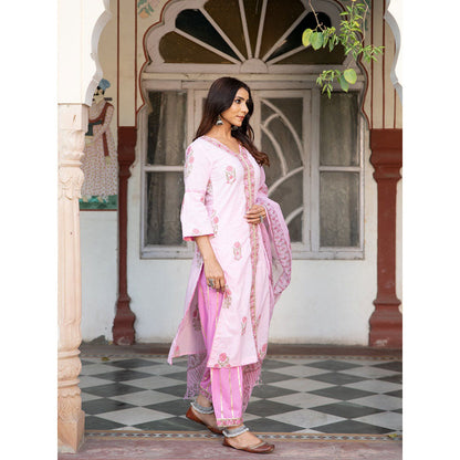 Maison Shefali Chaand Sahar Gulabi Kurta Salwar With Dupatta (Set of 3)