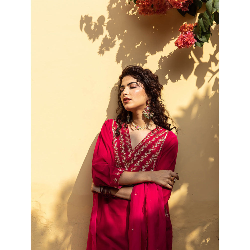 Maison Shefali Roya Gulabi - Velvet Embroidered Kurta & Pant with Dupatta (Set of 3)