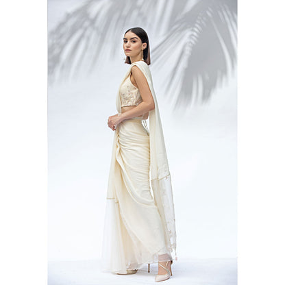 MANDIRA WIRK Ivory Pre Pleated Saree Belt With Blouse (Set Of 3)