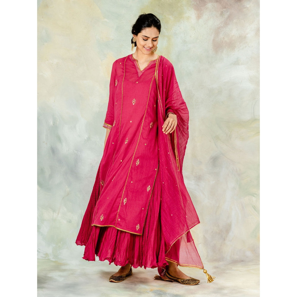 Mandira Wirk Fuchsia Hand Embroidered Kurta With Dress And Dupatta (Set of 3)