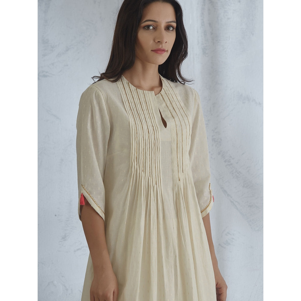 Mandira Wirk Ivory Kurta With Straight Pant (Set of 2)