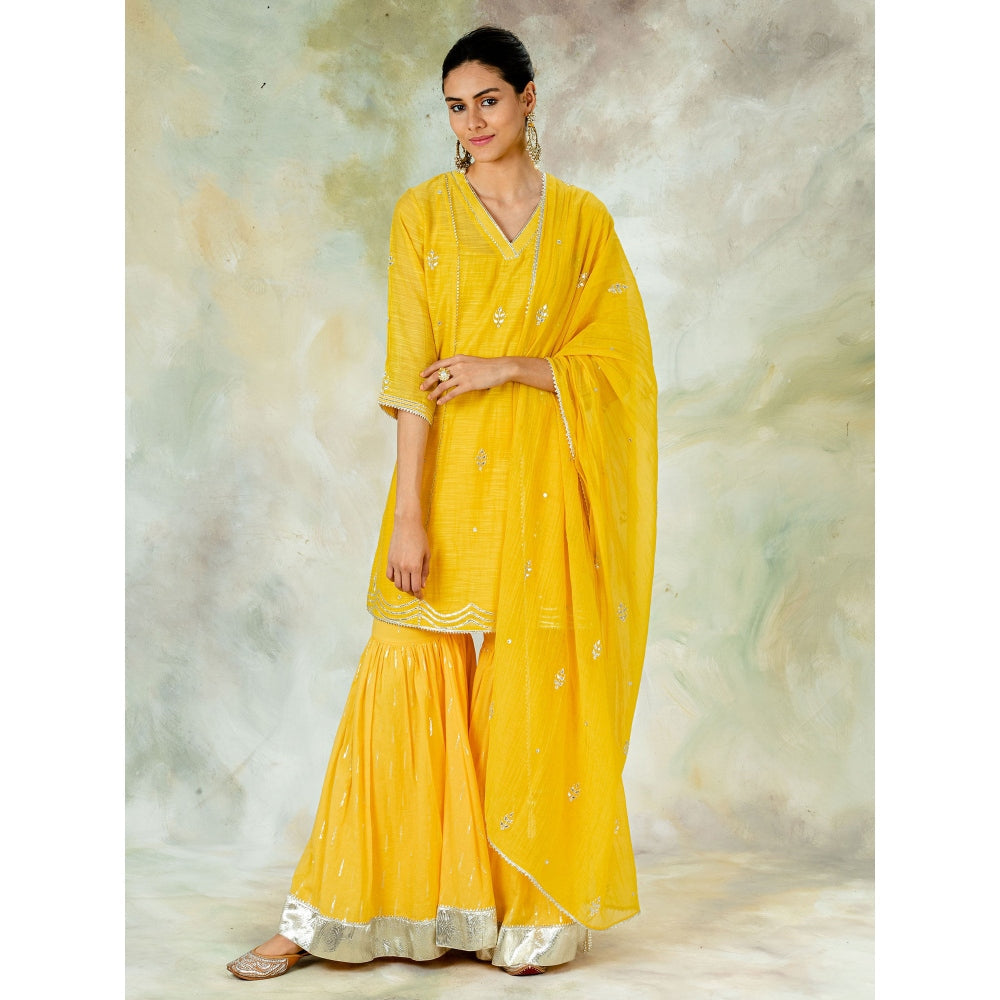 Mandira Wirk Scalloped Kurta With Silver Gota Embroidery And Sharara & Dupatta (Set of 3)