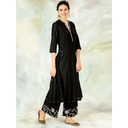 Mandira Wirk Embellished Kurta With Black Palazzo And Hand Embroidered Dupatta (Set of 3)