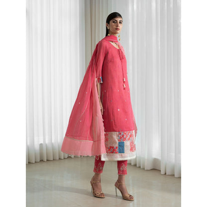 Mandira Wirk Pink Kurta (Set of 3)